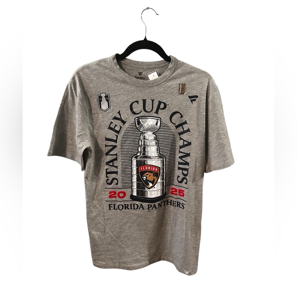NWT Stanley Cup Florida Panthers Champs T-Shirt streetwear fandom Hockey NHL